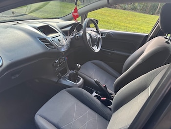 Used Ford Fiesta 2014 for sale - 77762979: Photo