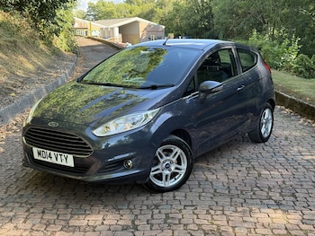 Used Ford Fiesta 2014 for sale - 79600304: Photo