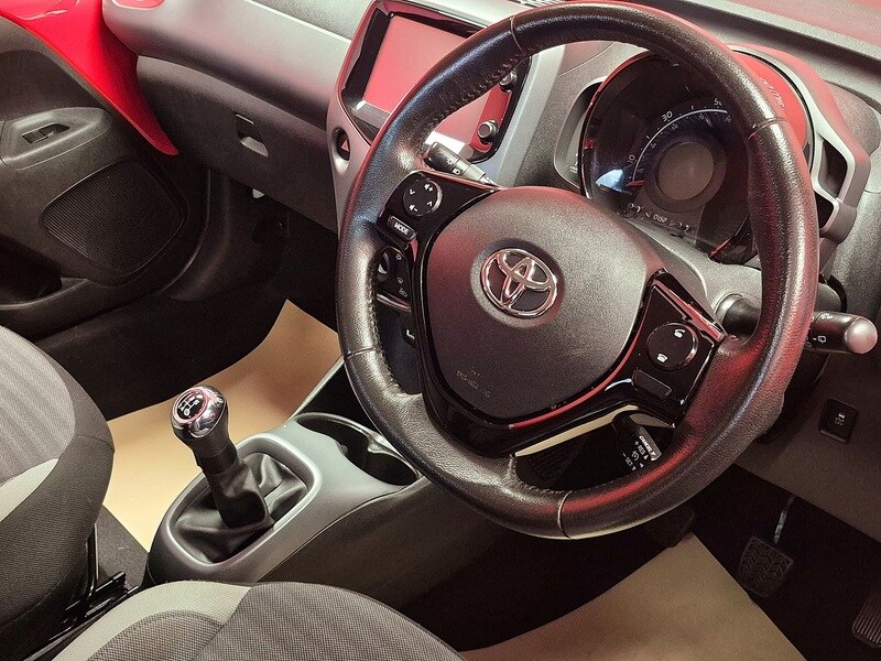 Used Toyota AYGO 2018 for sale - 76249138: Photo 19