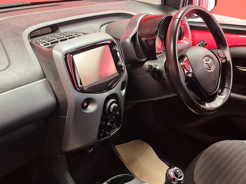 Used Toyota AYGO 2018 for sale - 76249138: Photo 23