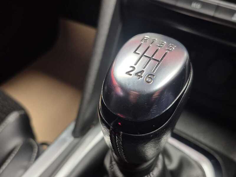 Used Renault Megane 2017 for sale - 76718728: Photo 21