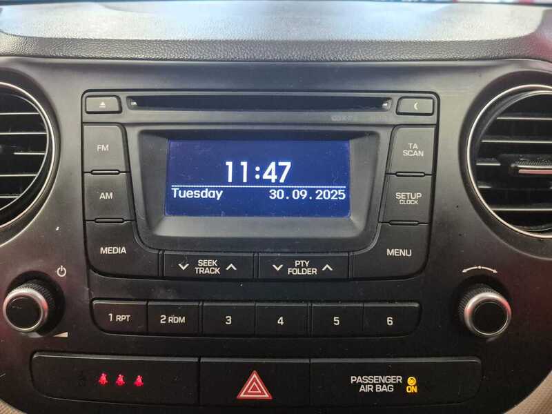 Used Hyundai i10 2015 for sale - 76252212: Photo 10