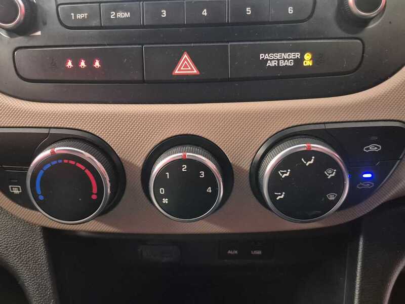 Used Hyundai i10 2015 for sale - 76252212: Photo 11