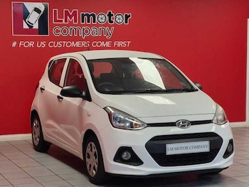 Used Hyundai i10 2015 for sale - 76252212: Photo