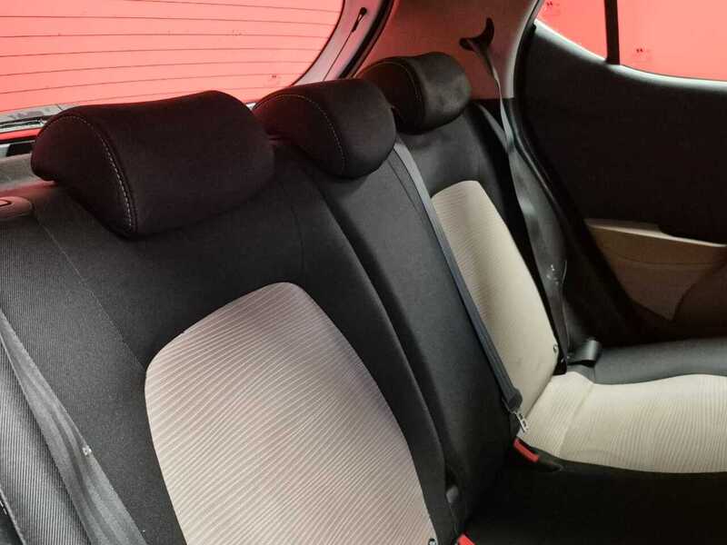 Used Hyundai i10 2015 for sale - 76252212: Photo 6