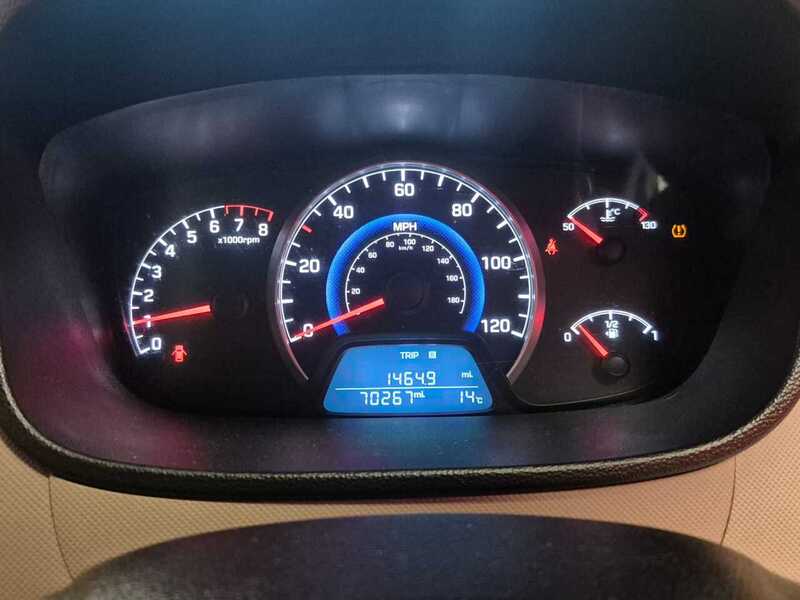 Used Hyundai i10 2015 for sale - 76252212: Photo 9