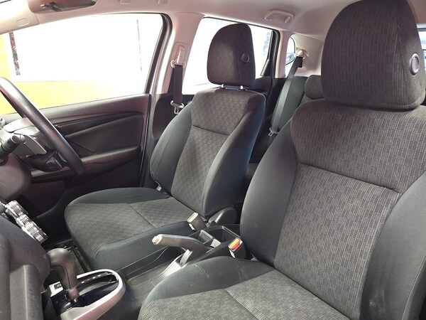 Used Honda Jazz 2015 for sale - 76252213: Photo 14