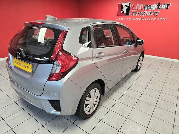 Used Honda Jazz 2015 for sale - 76252213: Photo 6