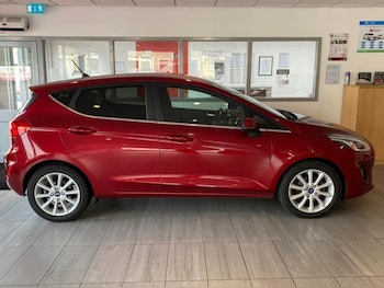 Used Ford Fiesta 2017 for sale - 75639254: Photo