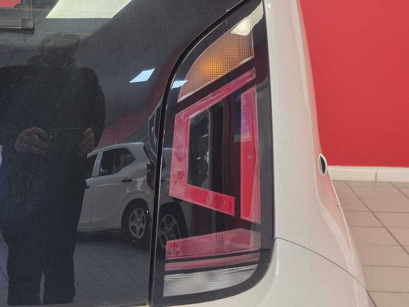 Used Volkswagen up! 2018 for sale - 76594503: Photo 9