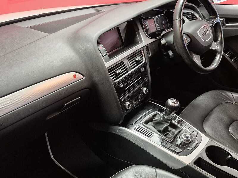 Used Audi A4 2012 for sale - 76364460: Photo 5