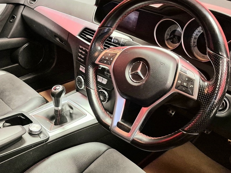 Used Mercedes-Benz C Class 2013 for sale - 76298537: Photo 21