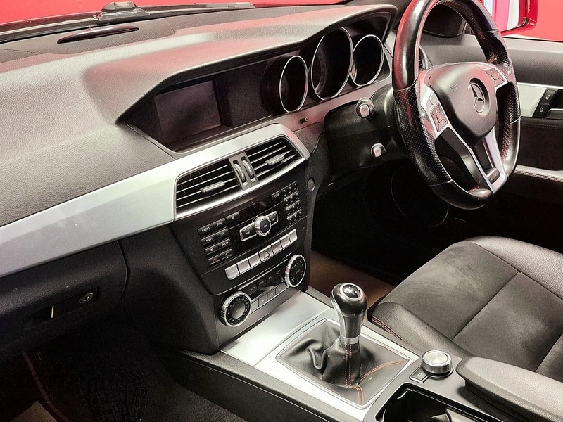 Used Mercedes-Benz C Class 2013 for sale - 76298537: Photo 23