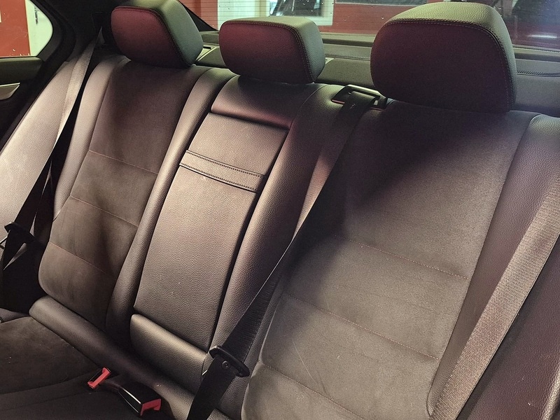 Used Mercedes-Benz C Class 2013 for sale - 76298537: Photo 27