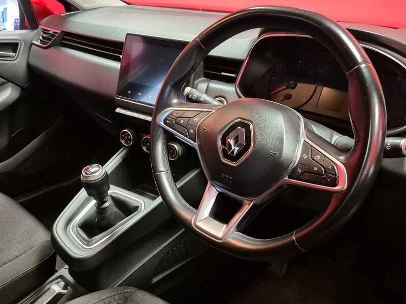 Used Renault Clio 2020 for sale - 76596025: Photo 18