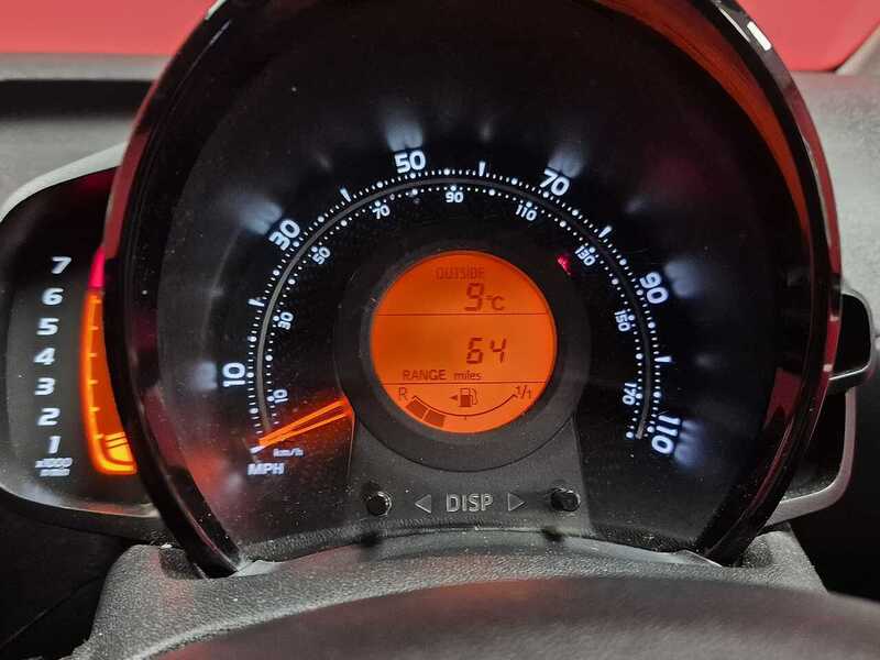 Used Toyota AYGO 2018 for sale - 76596050: Photo 12