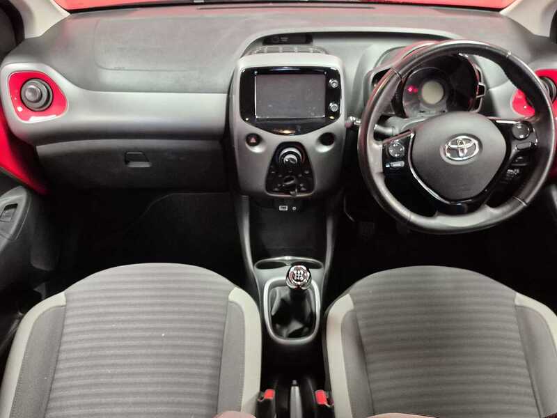 Used Toyota AYGO 2018 for sale - 76596050: Photo 13