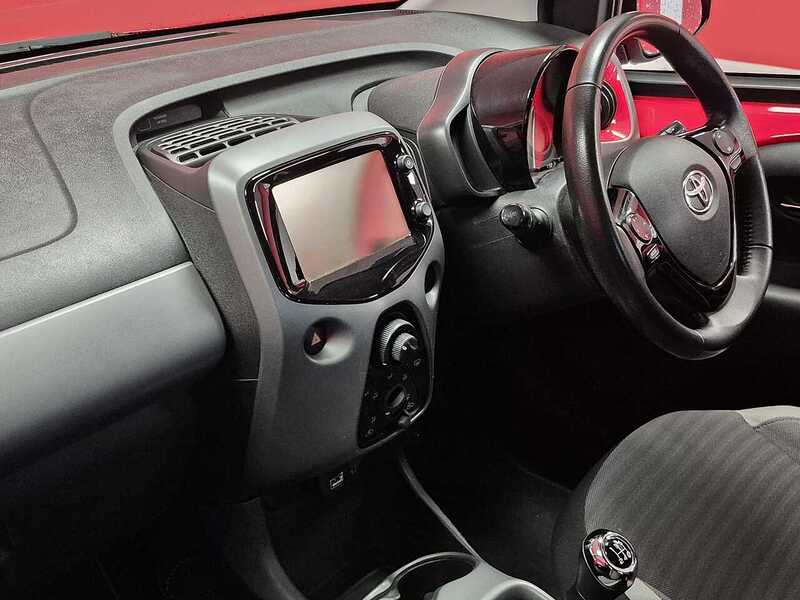 Used Toyota AYGO 2018 for sale - 76596050: Photo 18