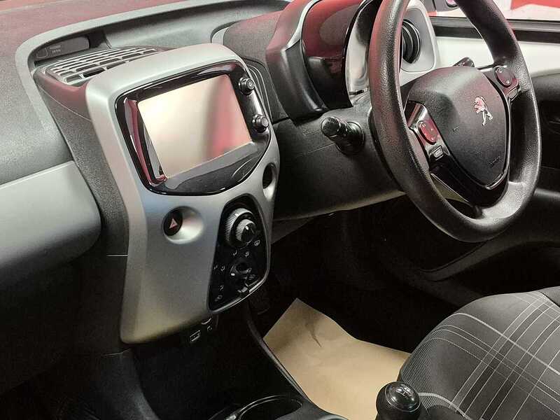 Used Peugeot 108 2018 for sale - 76596026: Photo 12