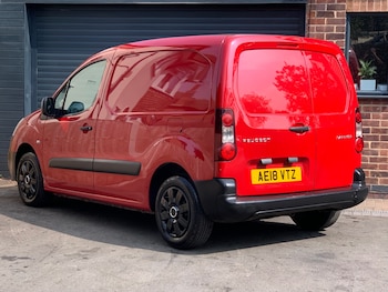 Used Peugeot Partner 2018 for sale - 79247460: Photo