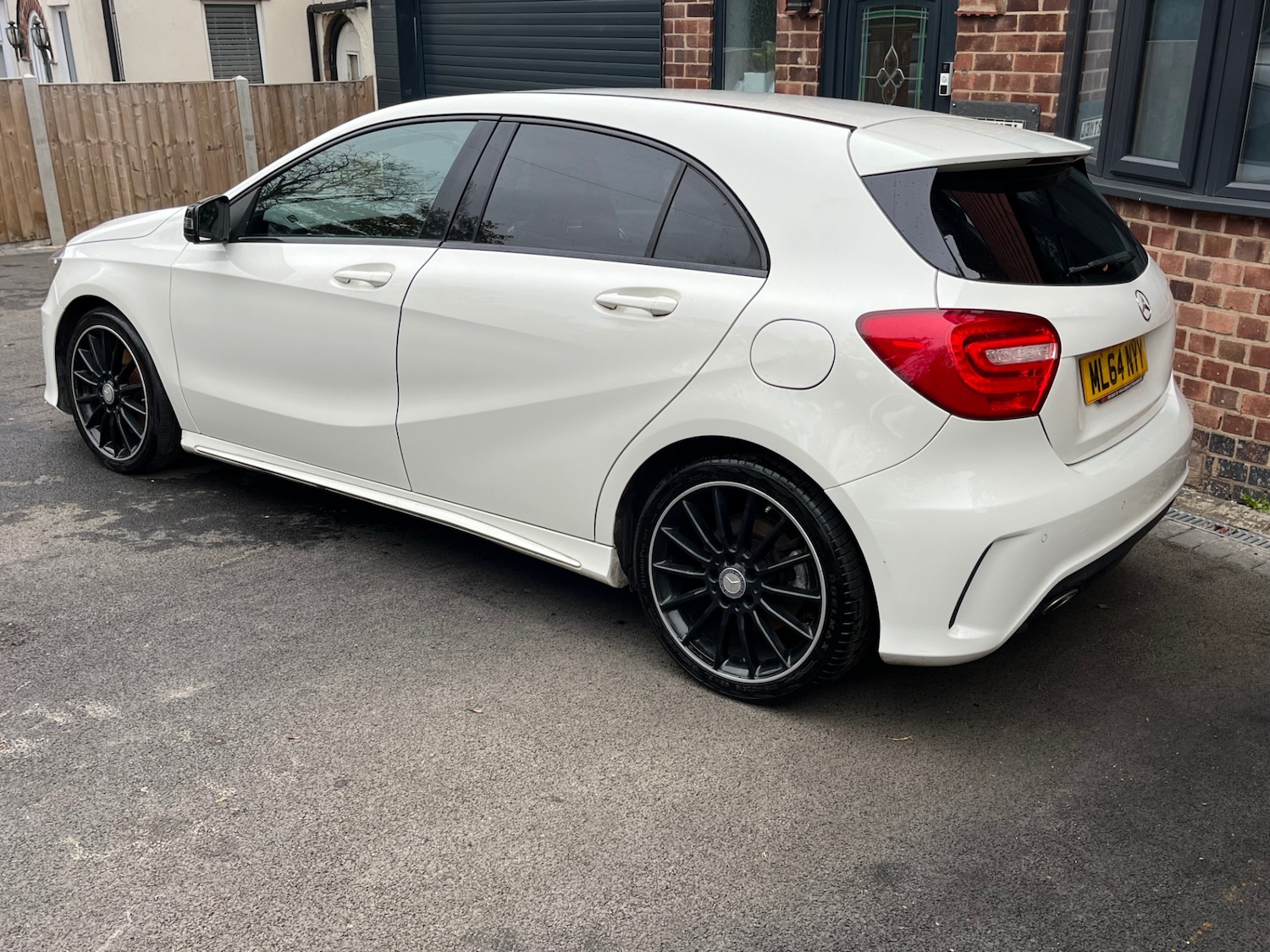 Used Mercedes-Benz A-Class 2014 for sale - 77097087: Photo 3