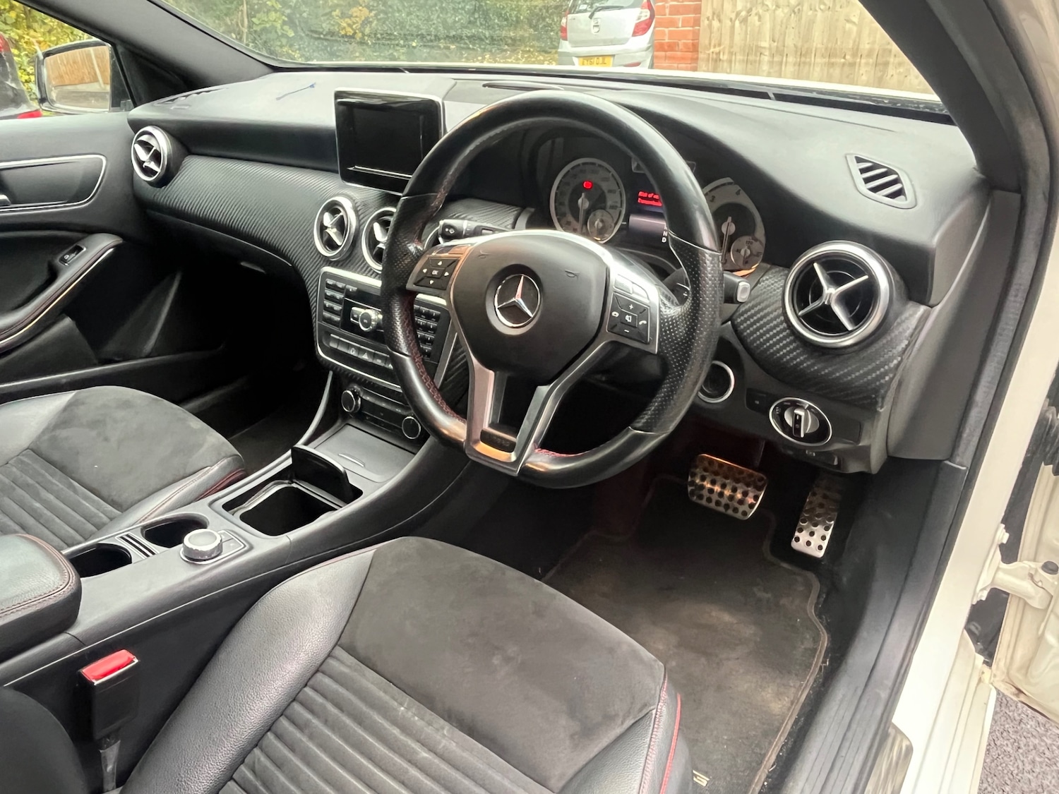 Used Mercedes-Benz A-Class 2014 for sale - 77097087: Photo 5
