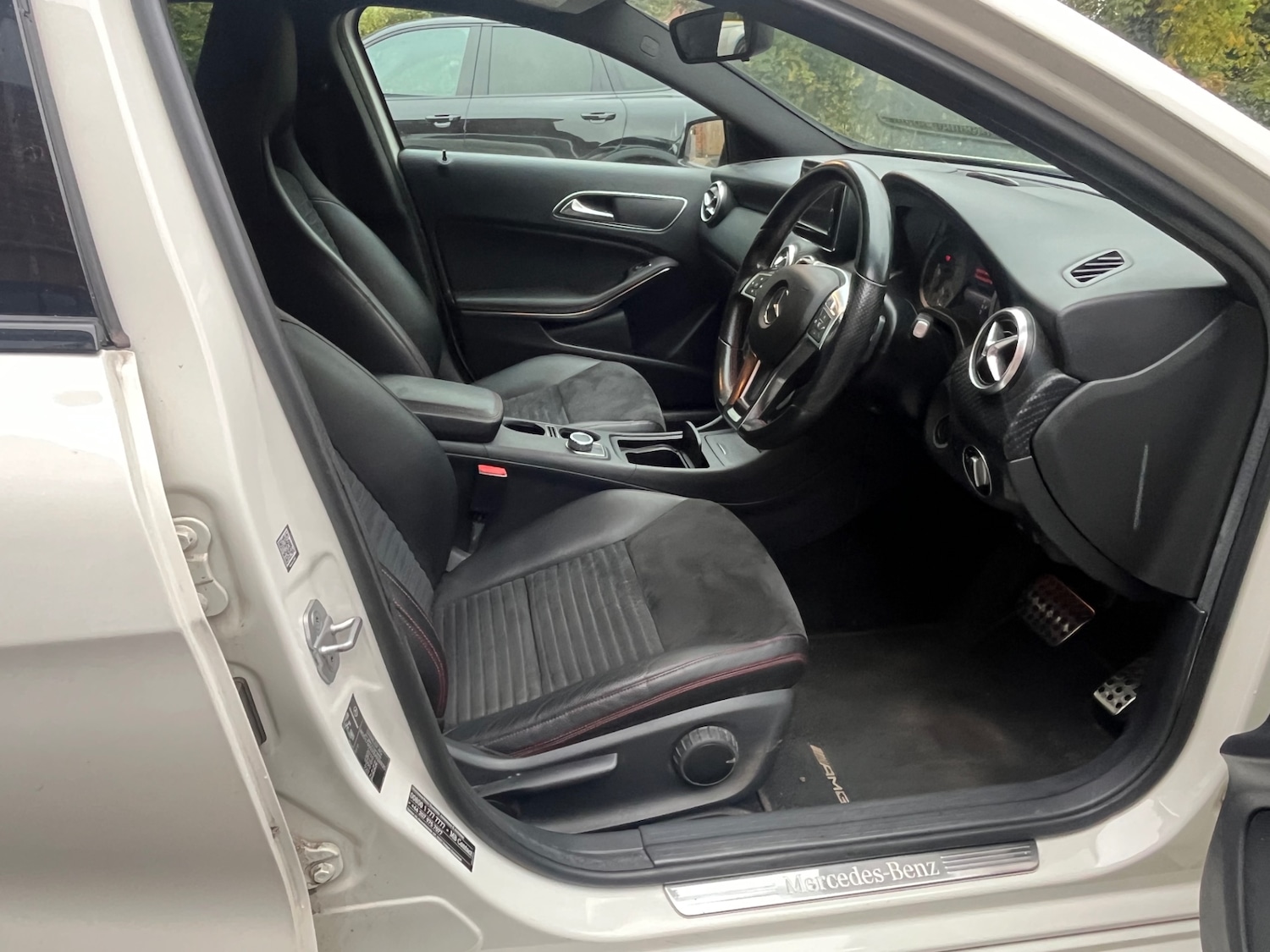 Used Mercedes-Benz A-Class 2014 for sale - 77097087: Photo 6