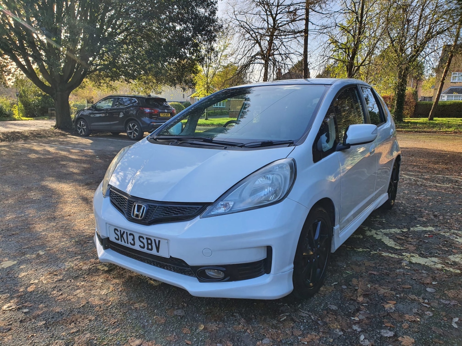 Used Honda Jazz 2013 for sale - 76951528: Photo 2