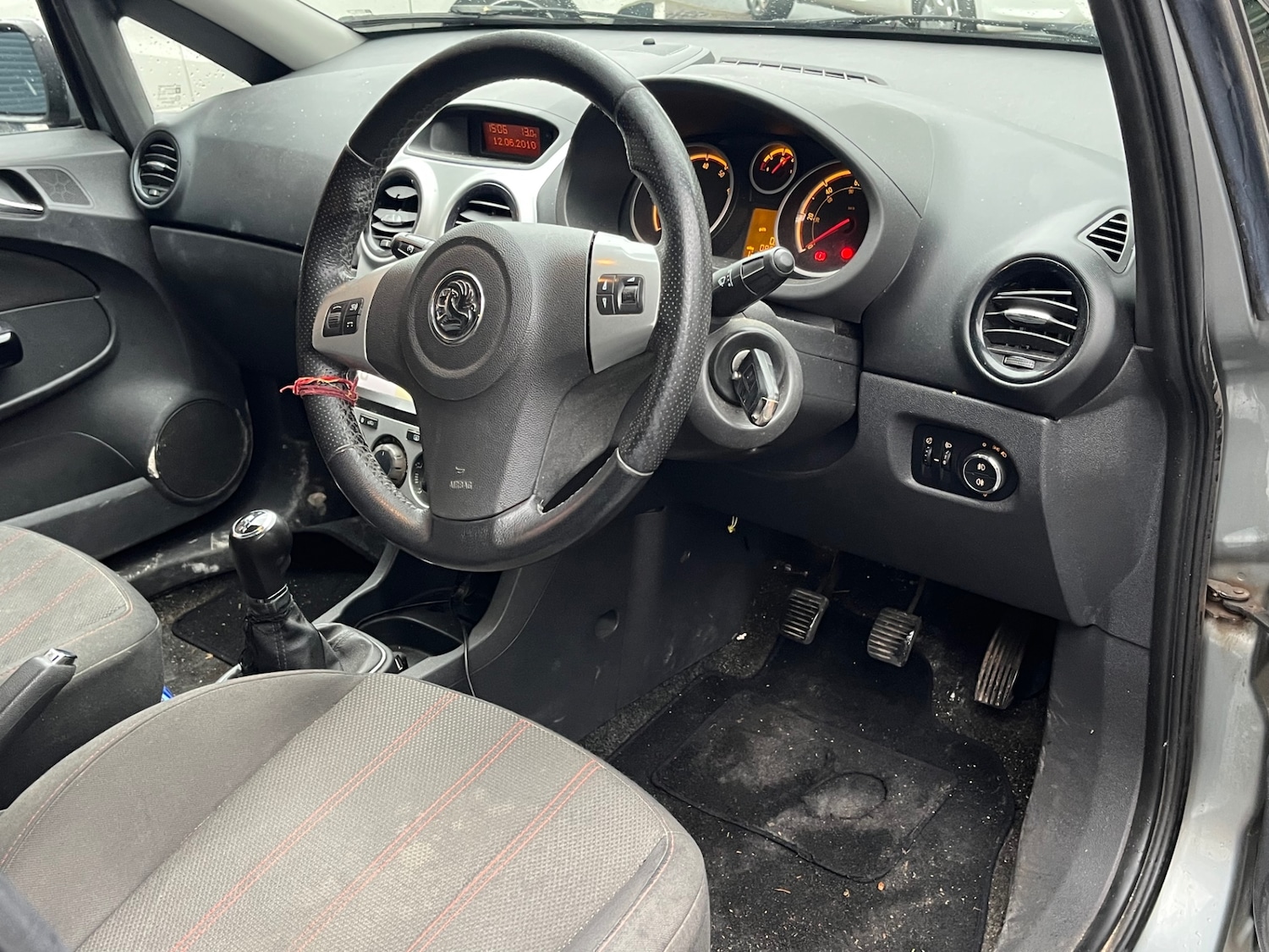 Used Vauxhall Corsa 2010 for sale - 76891826: Photo 4