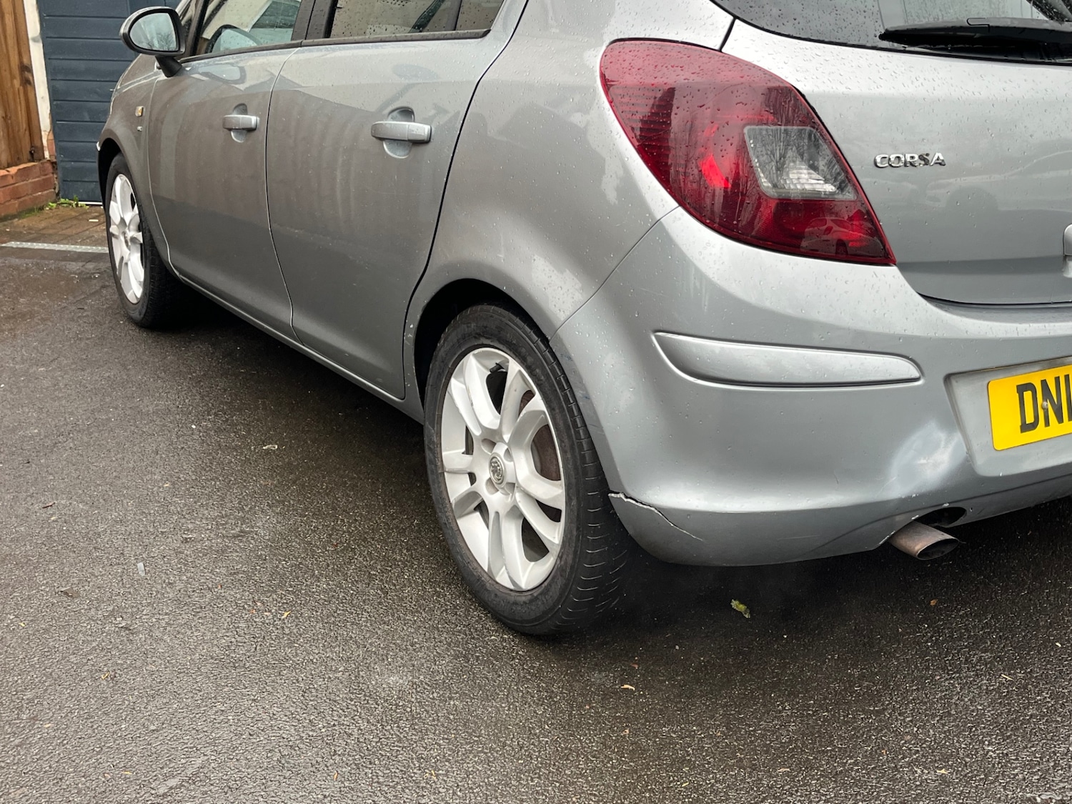 Used Vauxhall Corsa 2010 for sale - 76891826: Photo 9