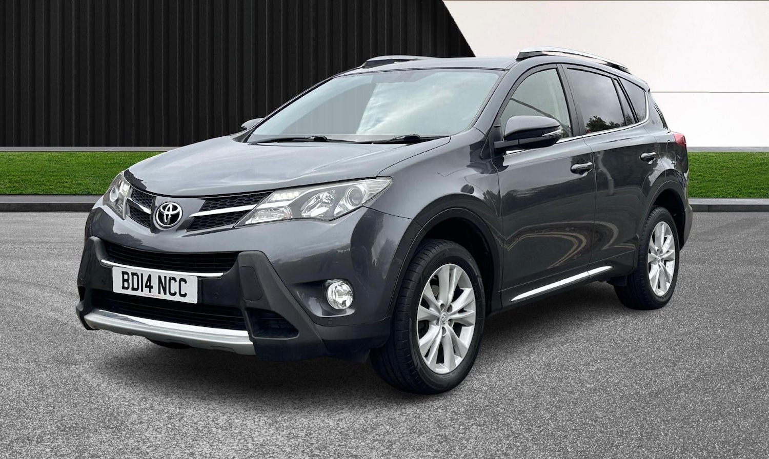 Used Toyota RAV4 2014 for sale - 76402369: Photo 1