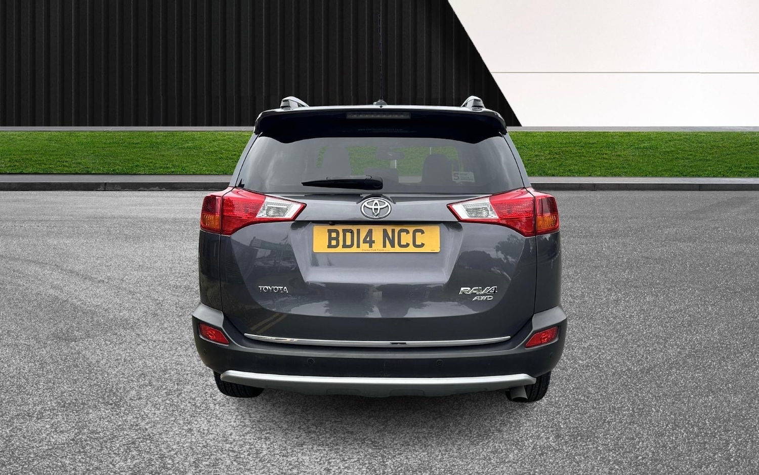 Used Toyota RAV4 2014 for sale - 76402369: Photo 2