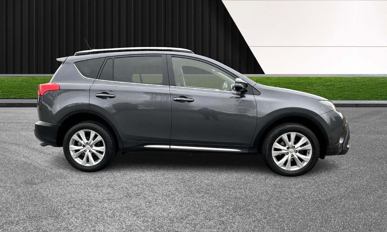 Used Toyota RAV4 2014 for sale - 76402369: Photo 9