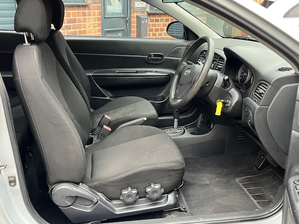 Used Hyundai Accent 2008 for sale - 76265320: Photo 5