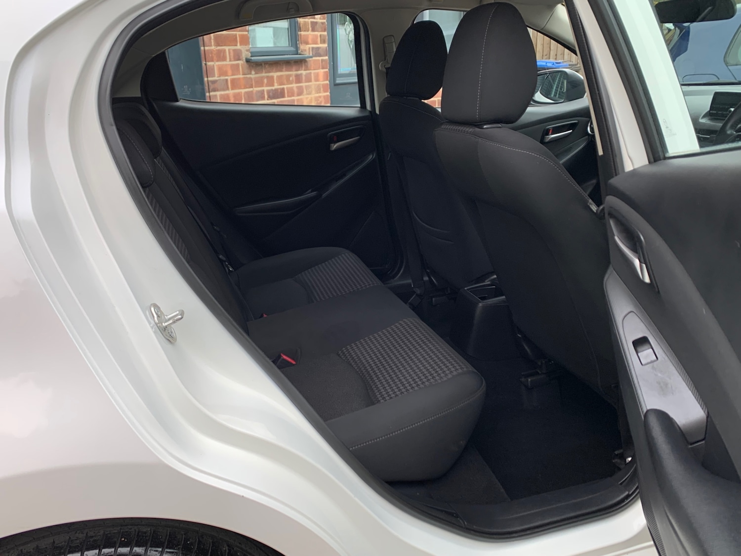 Used Mazda Mazda2 2018 for sale - 78202259: Photo 6