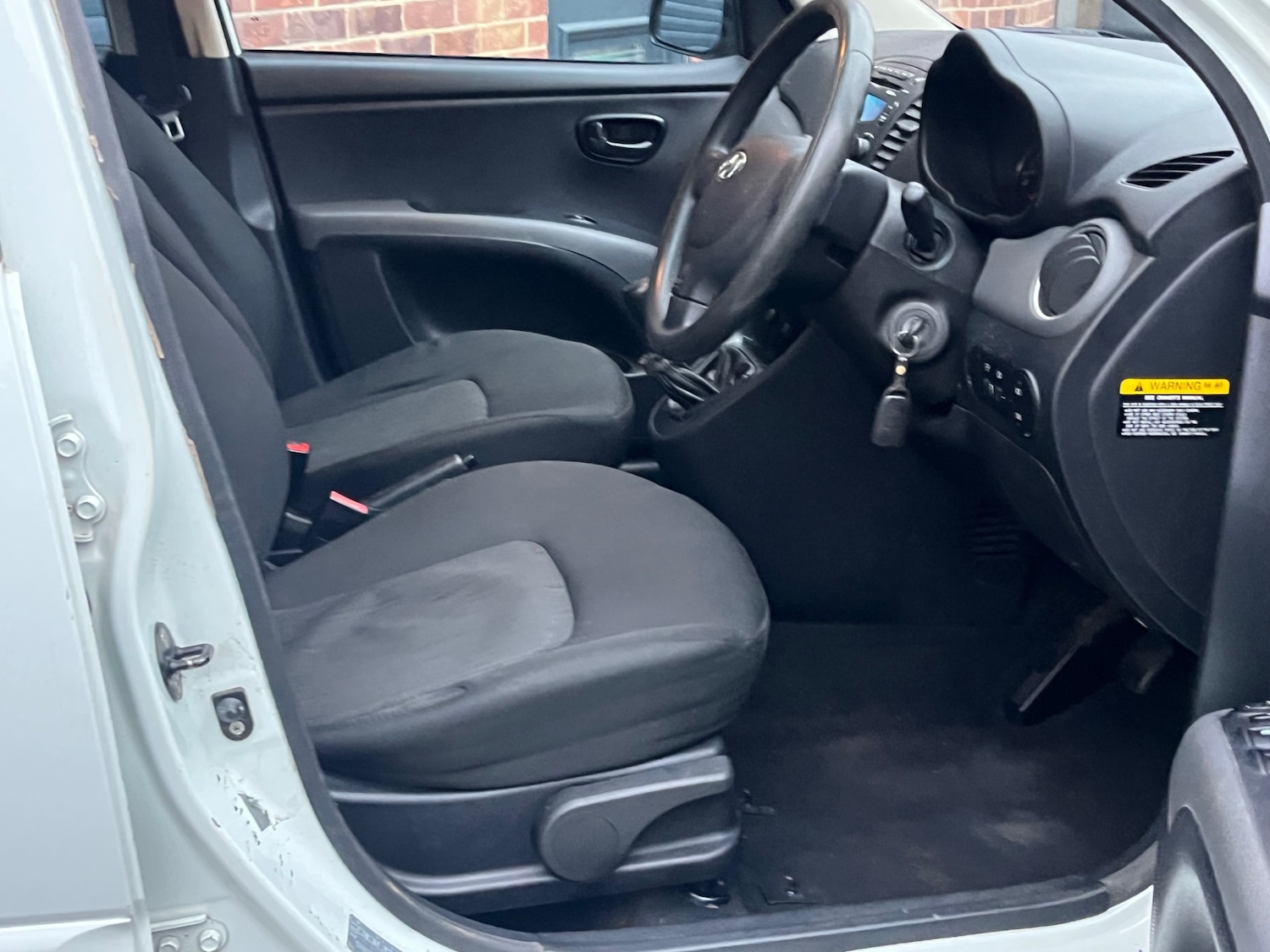 Used Hyundai i10 2012 for sale - 77423749: Photo 5