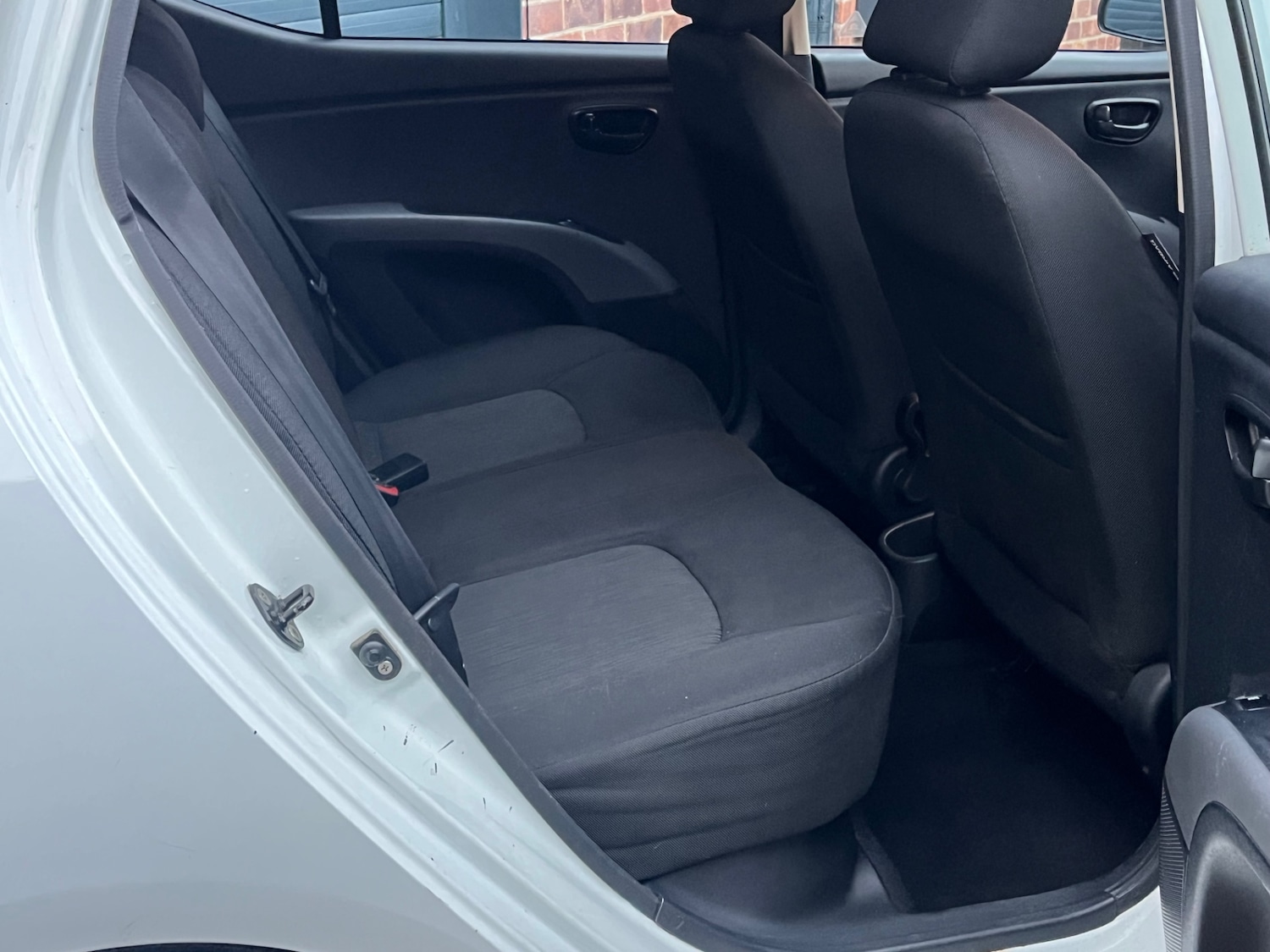 Used Hyundai i10 2012 for sale - 77423749: Photo 7