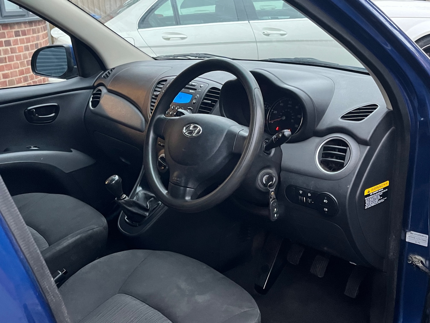 Used Hyundai i10 2011 for sale - 77423314: Photo 3