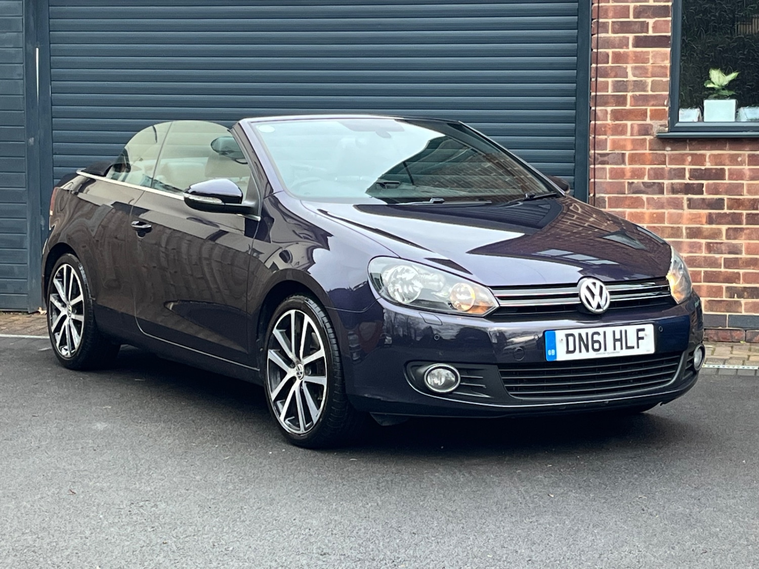 Used Volkswagen Golf 2011 for sale - 76722530: Photo 1