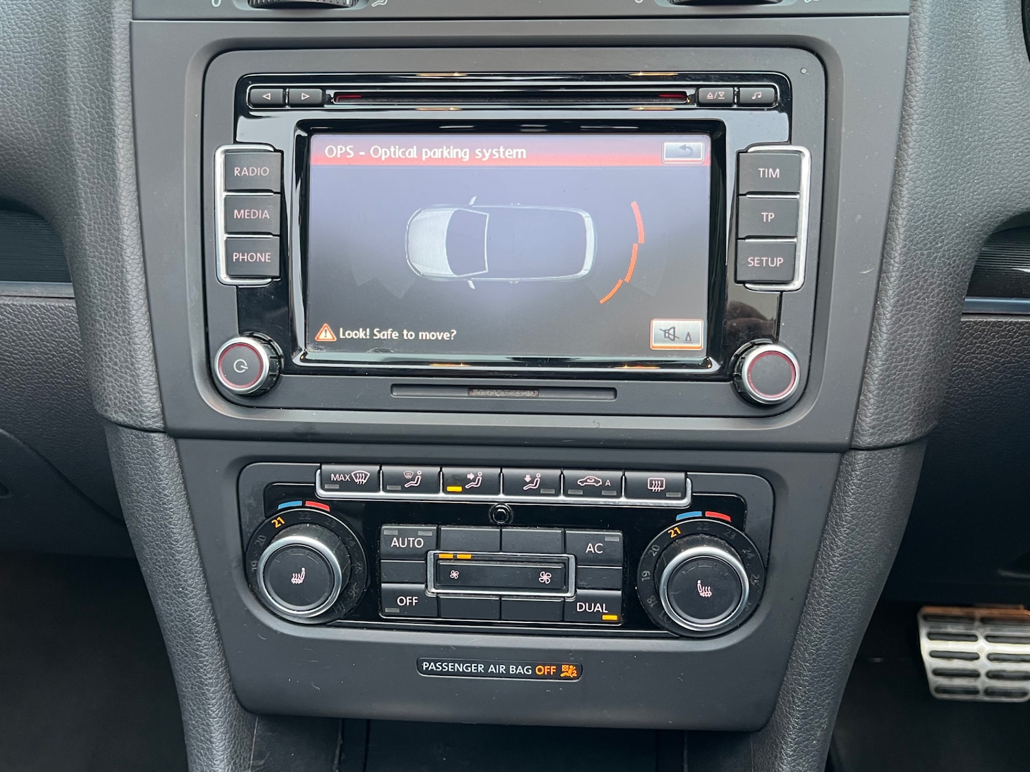 Used Volkswagen Golf 2011 for sale - 76722530: Photo 10