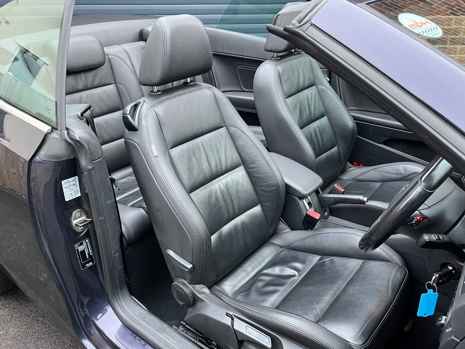 Used Volkswagen Golf 2011 for sale - 76722530: Photo 2