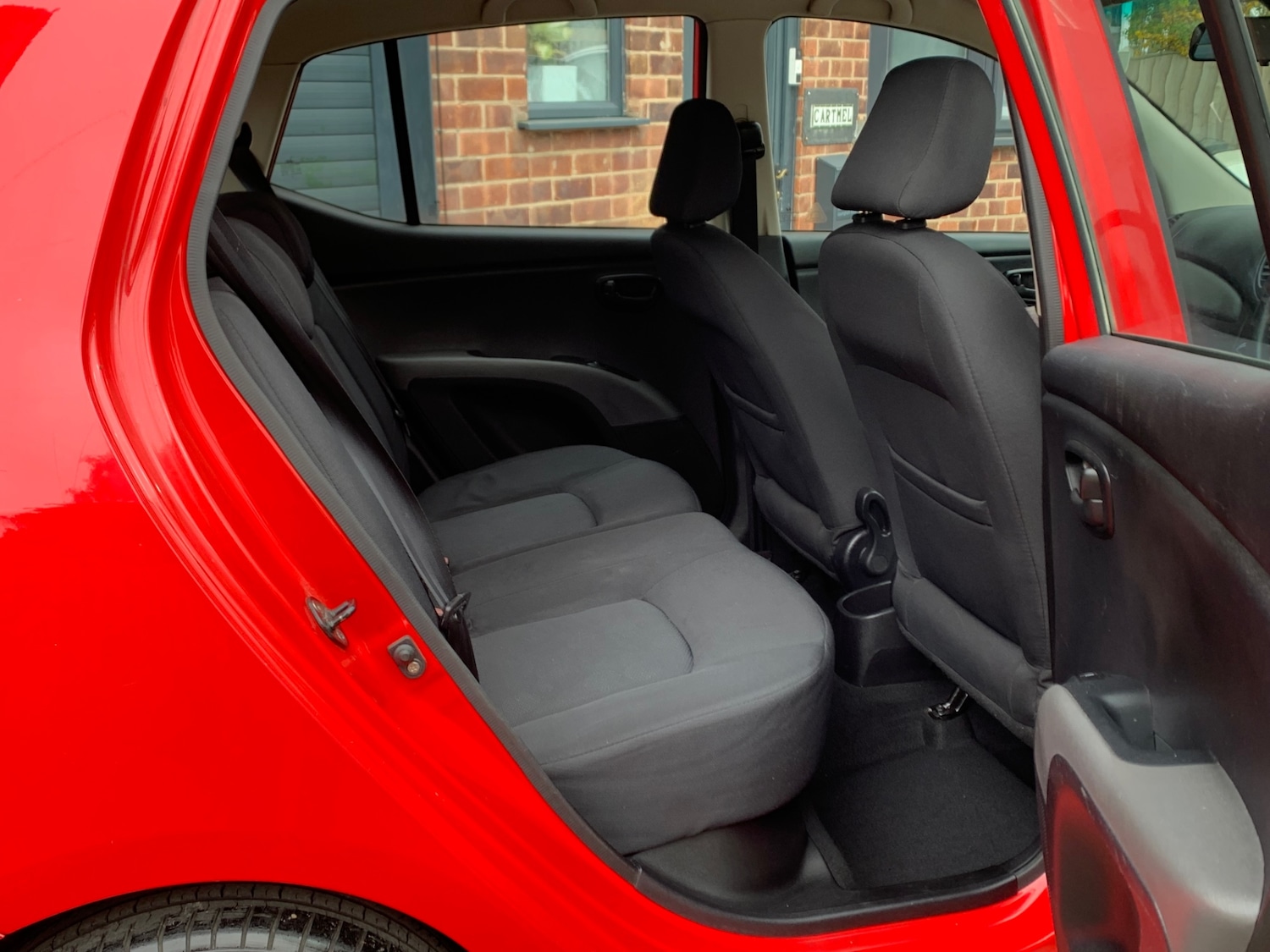 Used Hyundai i10 2010 for sale - 78202149: Photo 5