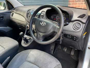 Used Hyundai i10 2013 for sale - 79656719: Photo