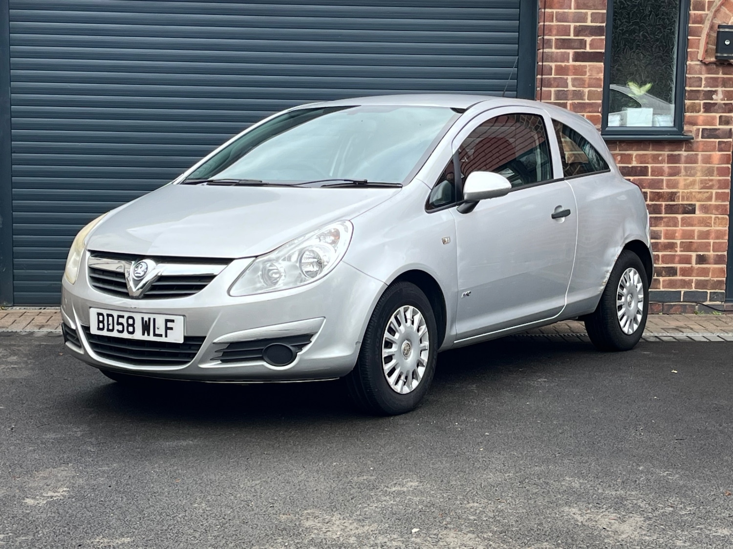 Used Vauxhall Corsa 2008 for sale - 76547314: Photo 2