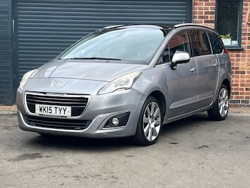 Used Peugeot 5008 2015 for sale - 76287720: Photo 2