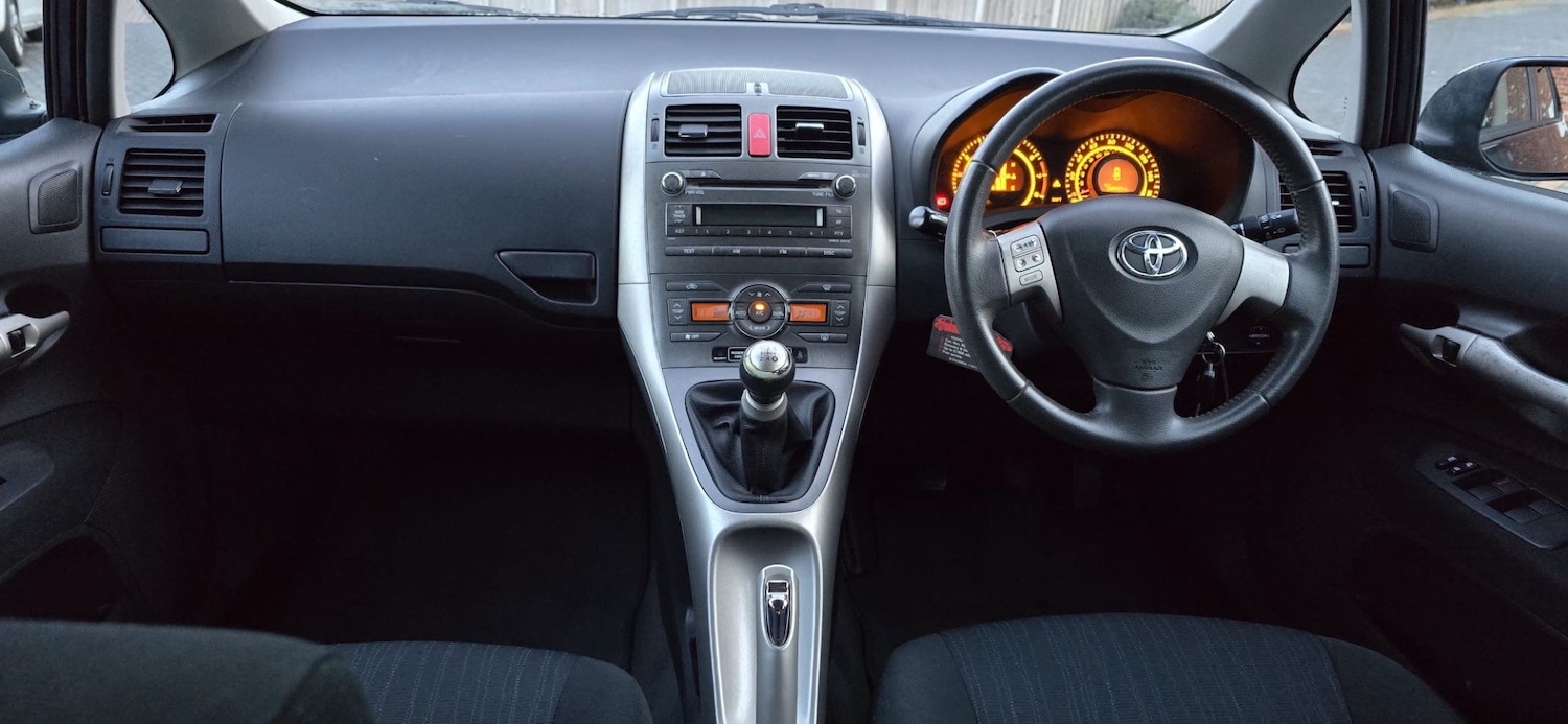 Used Toyota Auris 2009 for sale - 77310527: Photo 5