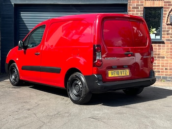Used Peugeot Partner 2018 for sale - 78687940: Photo