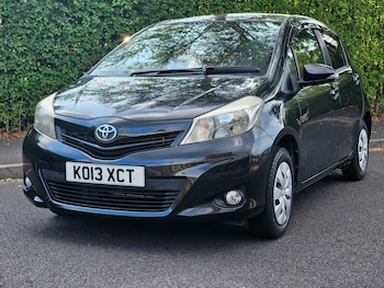 Used Toyota Yaris  for sale - 75612770: Photo