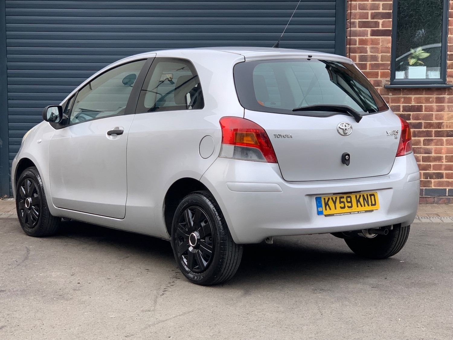 Used Toyota Yaris 2009 for sale - 78202162: Photo 4