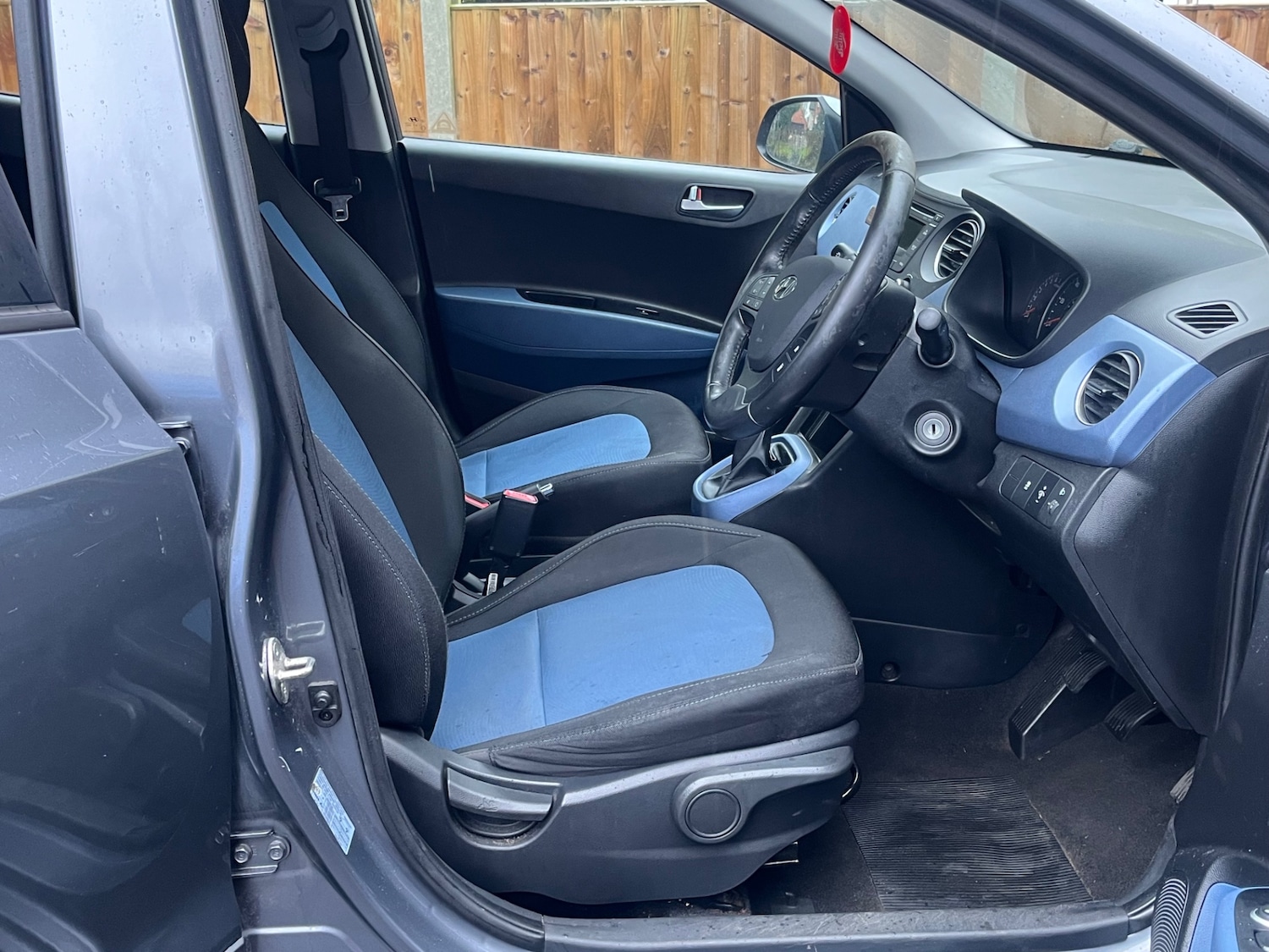 Used Hyundai i10 2014 for sale - 77450622: Photo 9